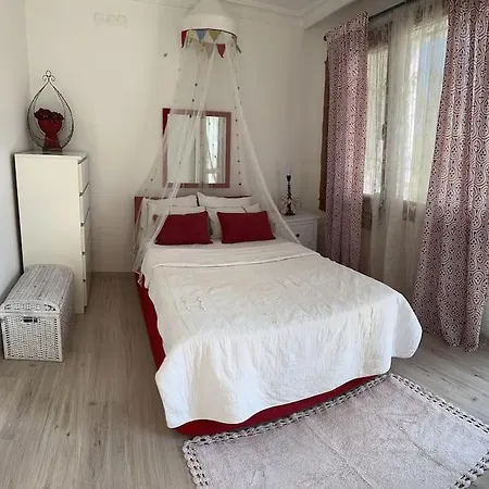 Casa de Férias Villa Kusadasi *